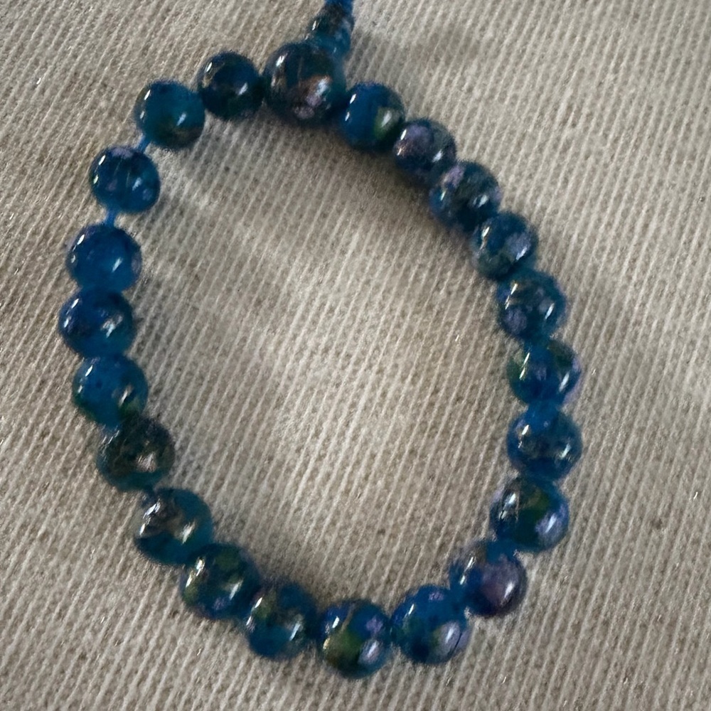 Handmade Purple Beaded Stretch Bracelet with Charm - Picture 3 of 4